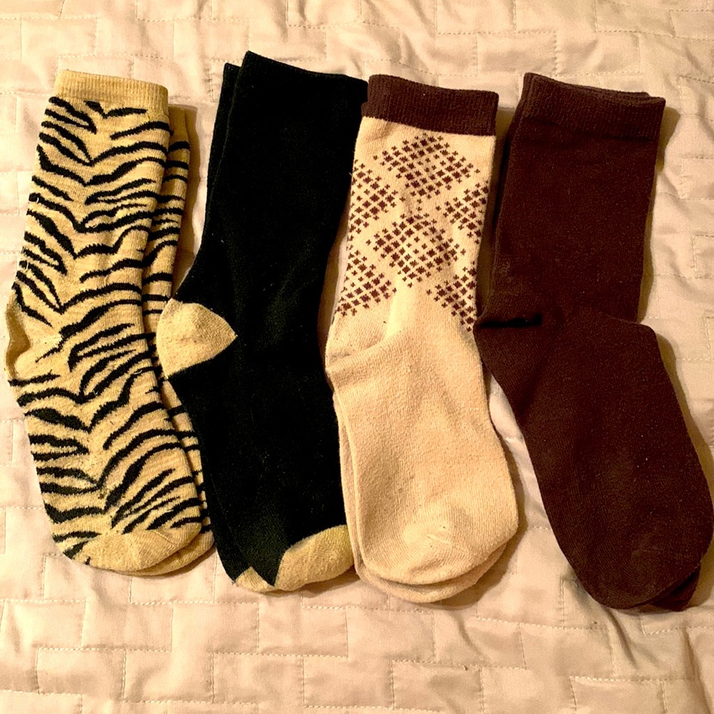 Four pairs women’s cotton stretch socks zebra Diamond print BLACK TAN brown VGUC